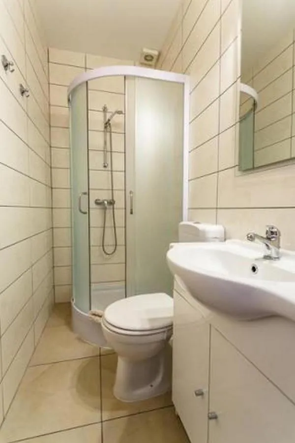 בית הארחה Apartments And Rooms With Parking Space Malinska, Krk - 18193